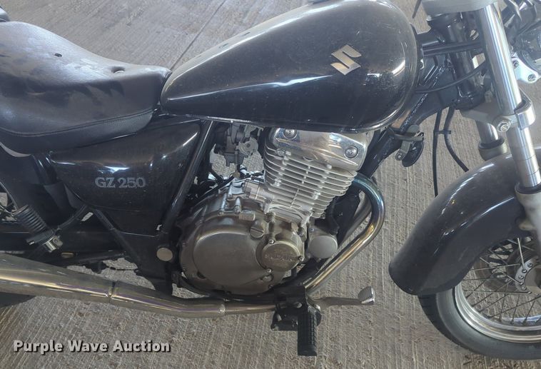 image for item EQ2120 2009 Suzuki GZ250 motorcycle