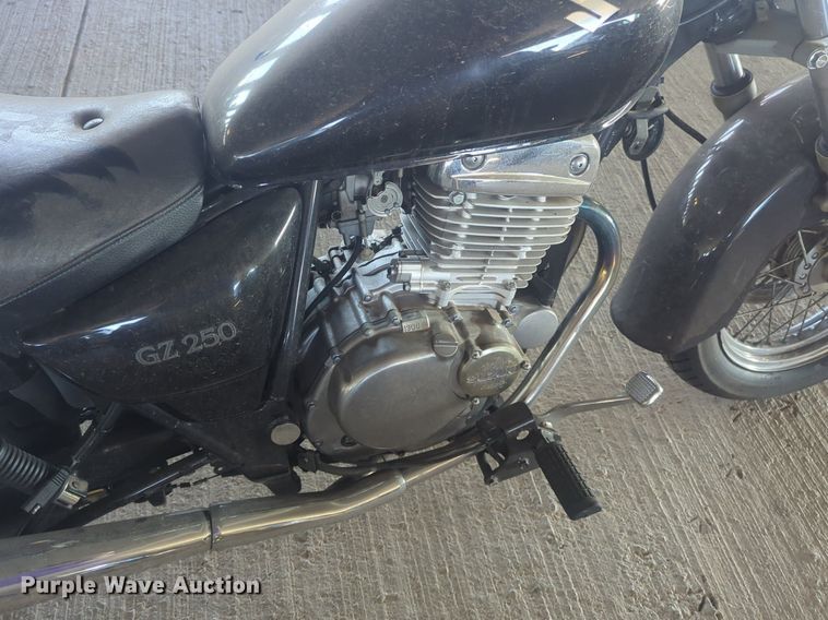 image for item EQ2120 2009 Suzuki GZ250 motorcycle