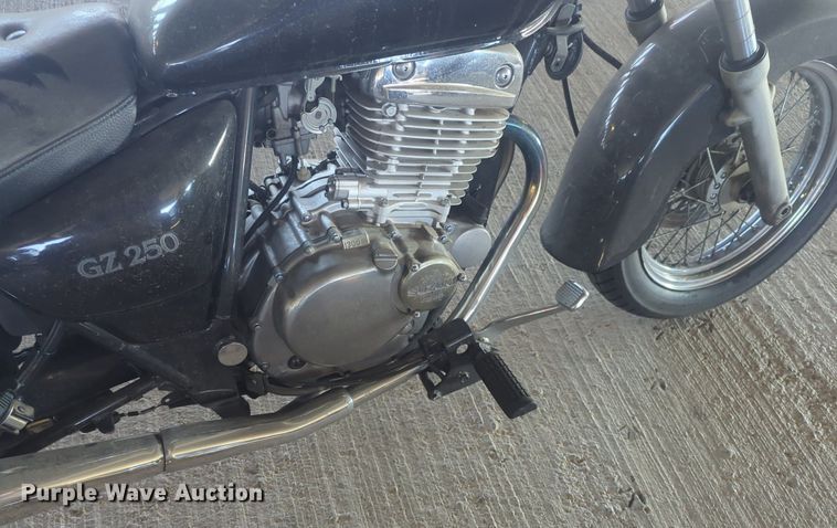 image for item EQ2120 2009 Suzuki GZ250 motorcycle