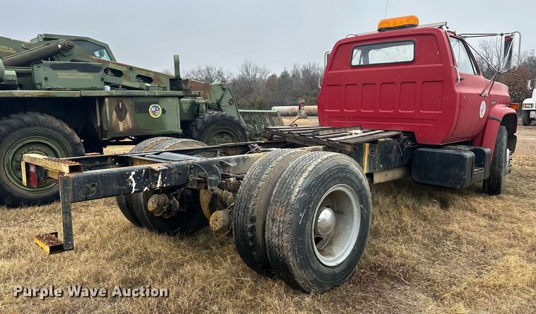 image for item ER1036 1986 Chevrolet C70 truck cab and chassis