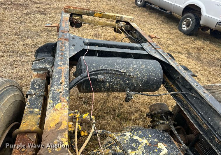 image for item ER1036 1986 Chevrolet C70 truck cab and chassis