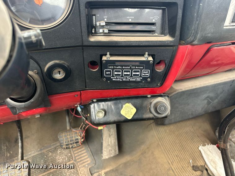 image for item ER1036 1986 Chevrolet C70 truck cab and chassis