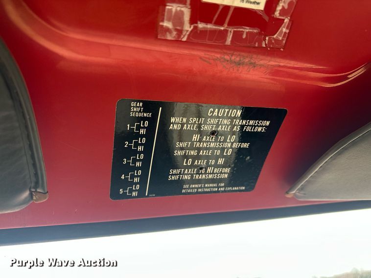 image for item ER1036 1986 Chevrolet C70 truck cab and chassis