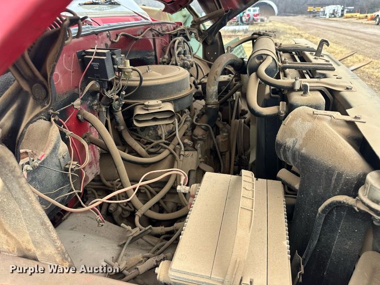 image for item ER1036 1986 Chevrolet C70 truck cab and chassis