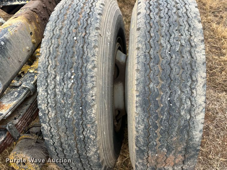 image for item ER1036 1986 Chevrolet C70 truck cab and chassis