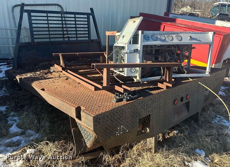 image for item ER4822 J&I Manufacturing flatbed