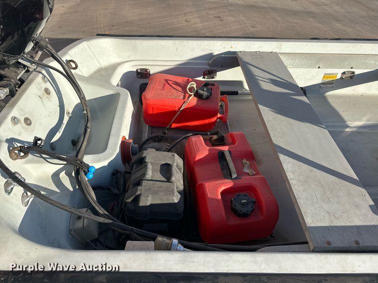 image for item ER4831 1991 Boston Whaler boat