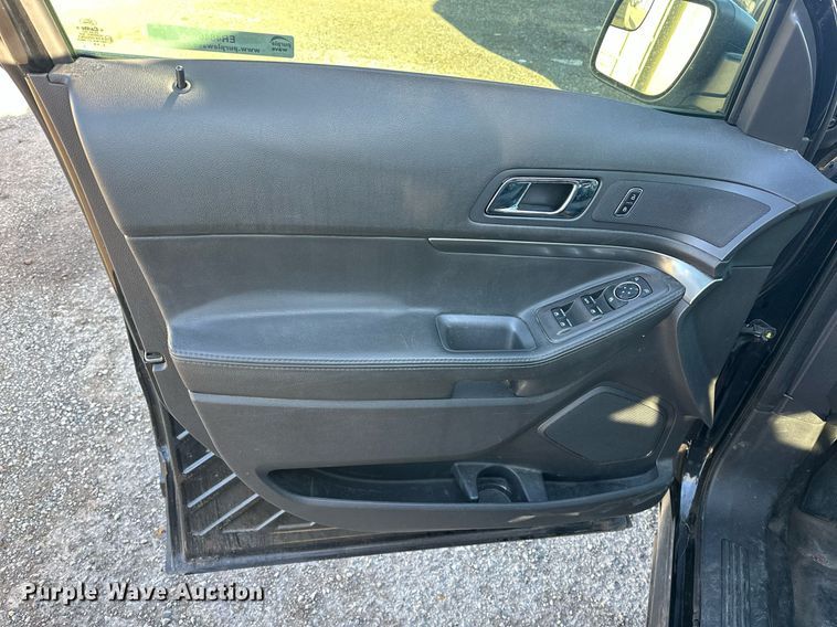 image for item ER4846 2015 Ford Explorer Police Interceptor SUV