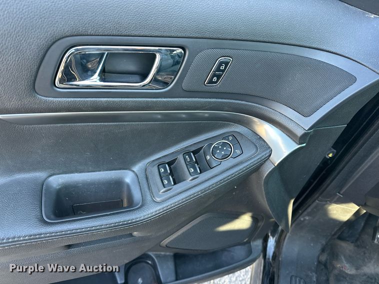 image for item ER4846 2015 Ford Explorer Police Interceptor SUV