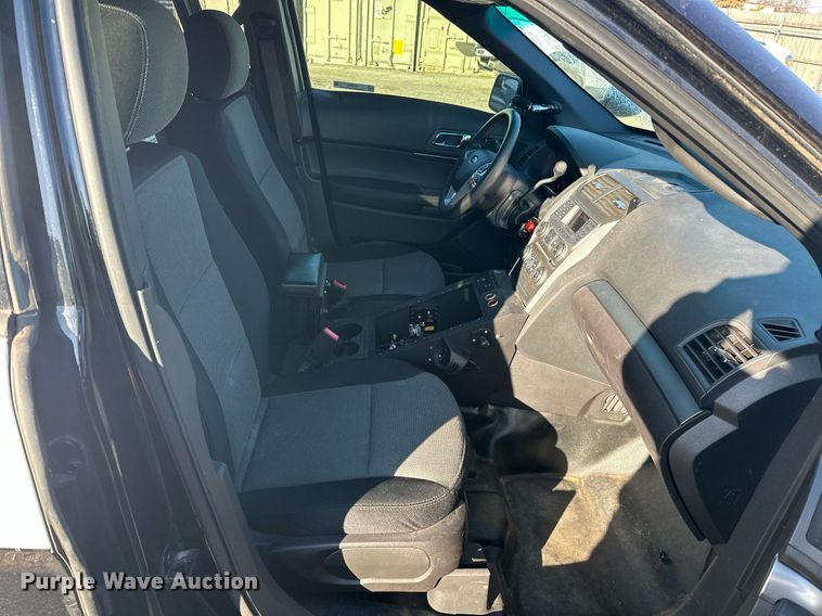 image for item ER4846 2015 Ford Explorer Police Interceptor SUV