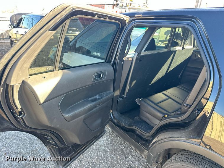 image for item ER4846 2015 Ford Explorer Police Interceptor SUV