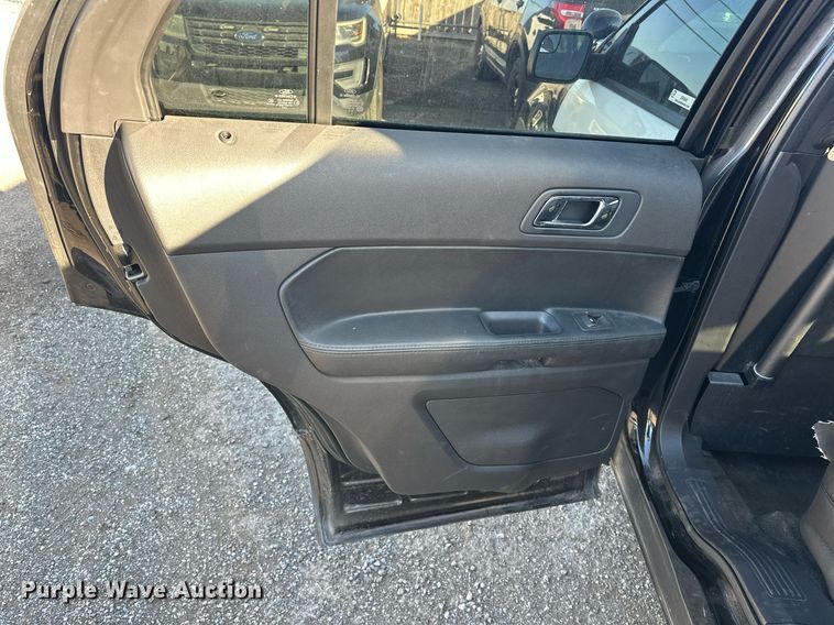 image for item ER4846 2015 Ford Explorer Police Interceptor SUV