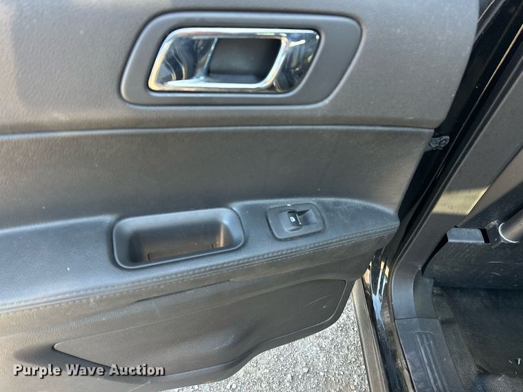 image for item ER4846 2015 Ford Explorer Police Interceptor SUV