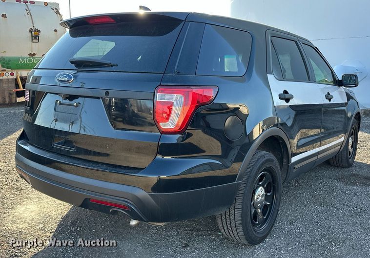 image for item ER4848 2016 Ford Explorer police interceptor SUV