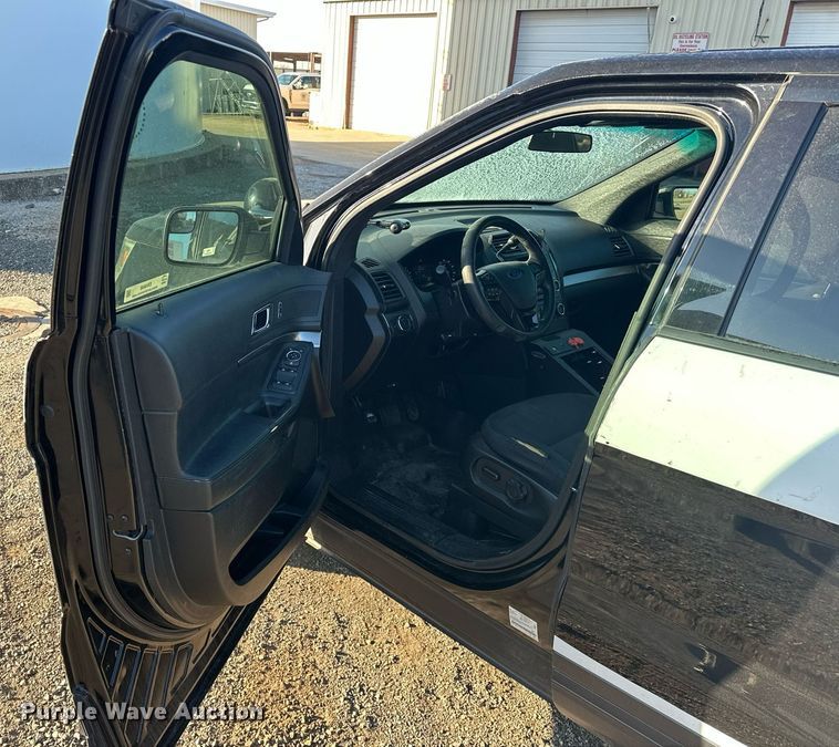 image for item ER4848 2016 Ford Explorer police interceptor SUV