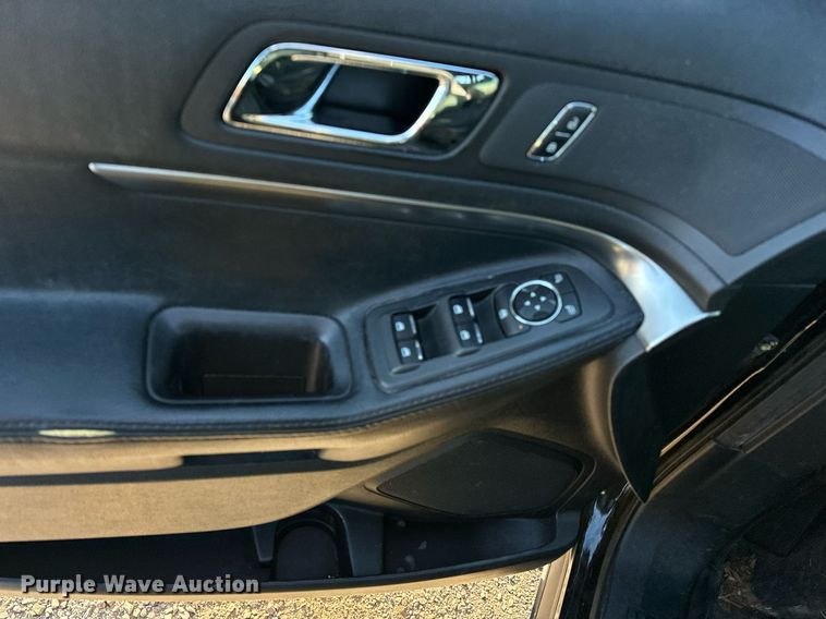 image for item ER4848 2016 Ford Explorer police interceptor SUV