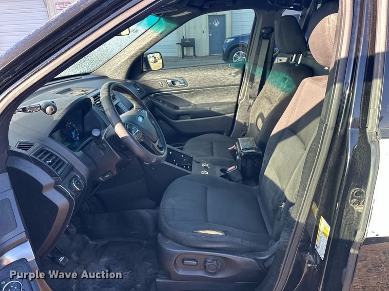 image for item ER4848 2016 Ford Explorer police interceptor SUV