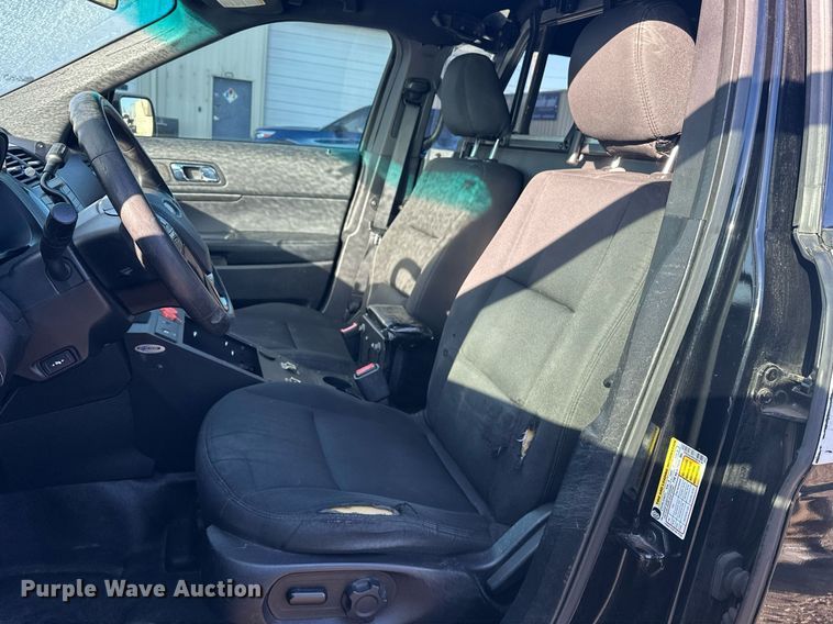 image for item ER4848 2016 Ford Explorer police interceptor SUV