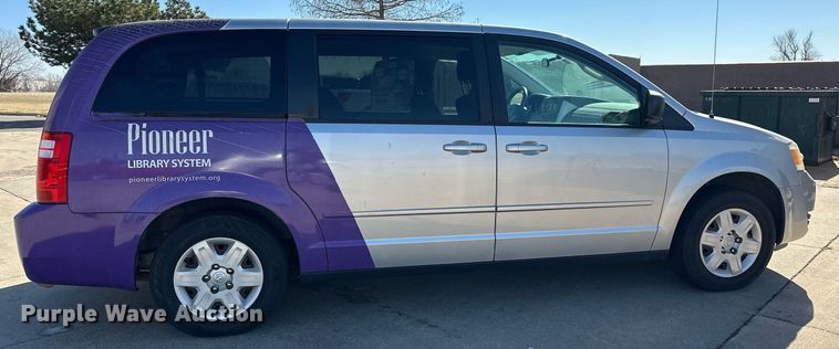 image for item ER4849 2010 Dodge Grand Caravan van