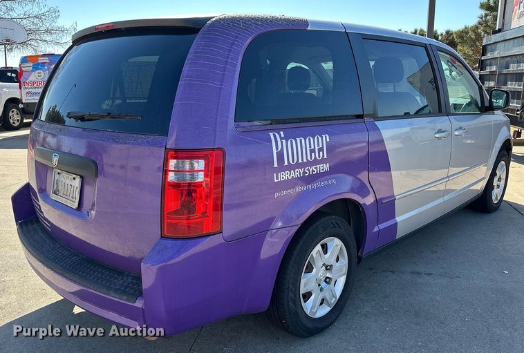 image for item ER4849 2010 Dodge Grand Caravan van