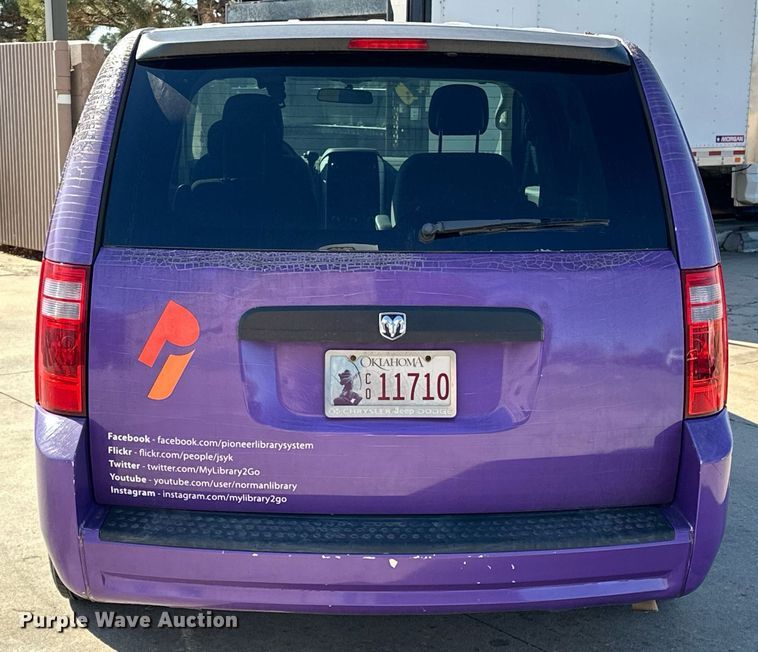 image for item ER4849 2010 Dodge Grand Caravan van