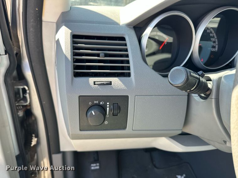 image for item ER4849 2010 Dodge Grand Caravan van