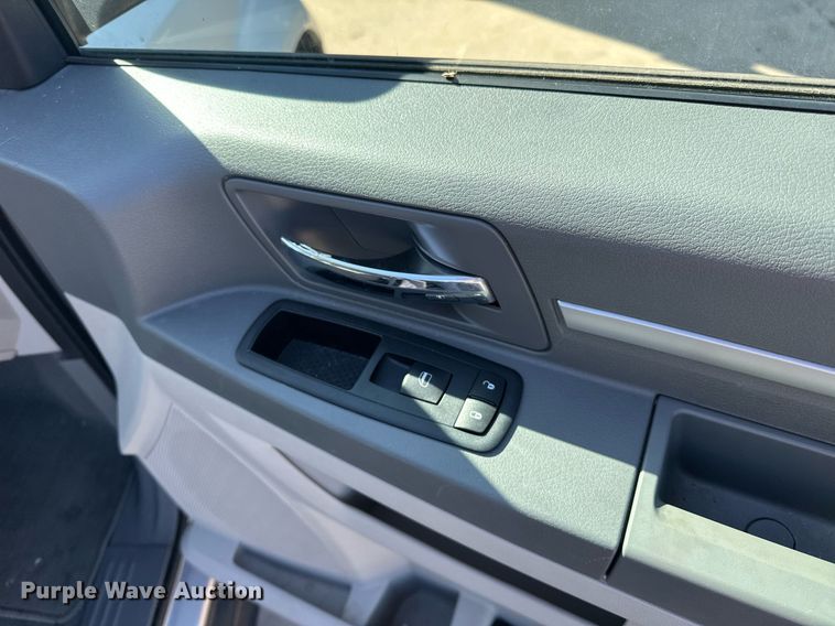 image for item ER4849 2010 Dodge Grand Caravan van