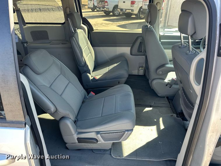 image for item ER4849 2010 Dodge Grand Caravan van