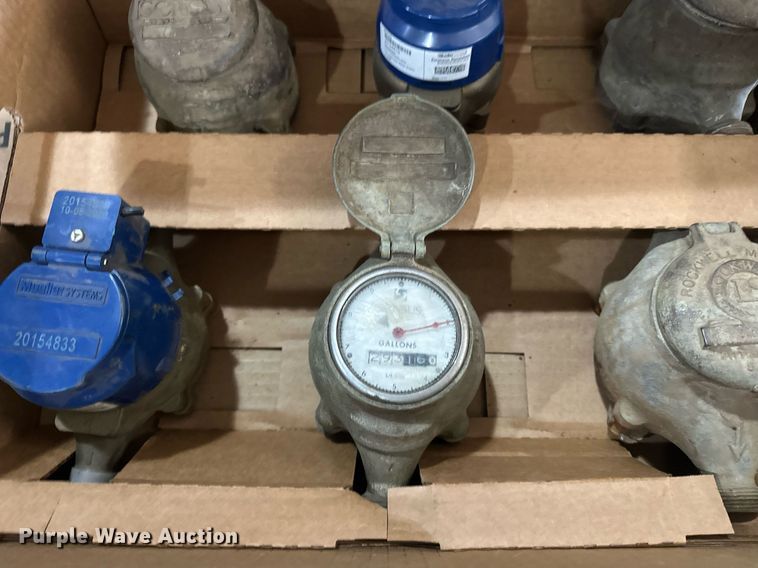 image for item ER4852 Approximately 1,237 brass water meters