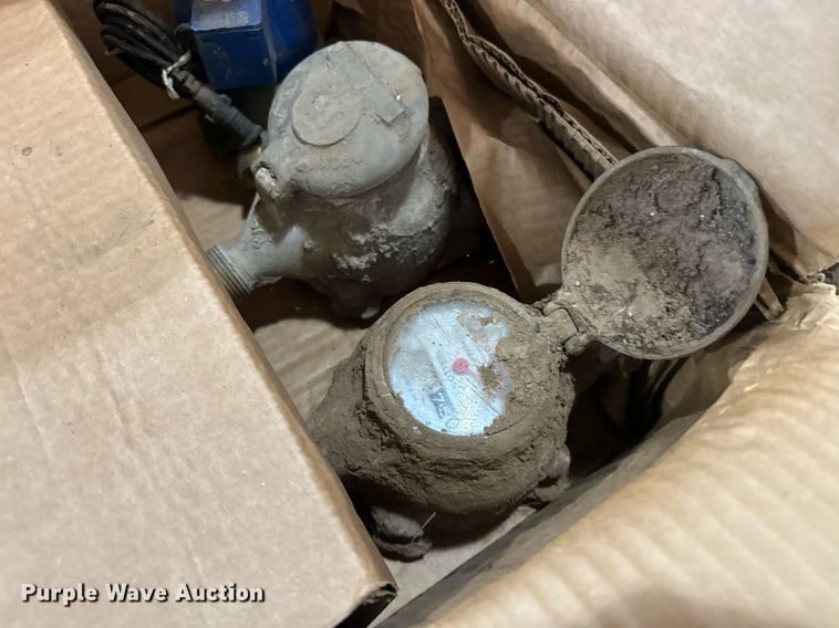 image for item ER4852 Approximately 1,237 brass water meters