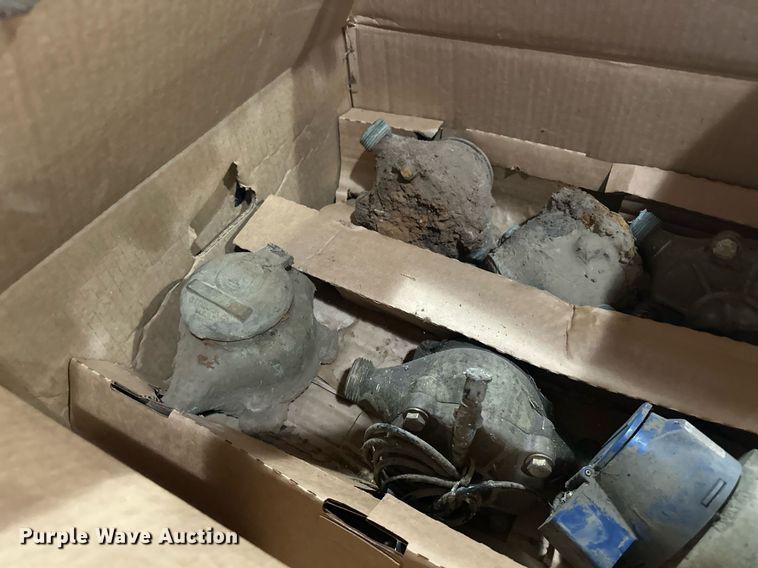 image for item ER4852 Approximately 1,237 brass water meters