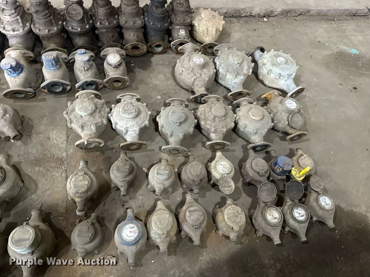 image for item ER4852 Approximately 1,237 brass water meters
