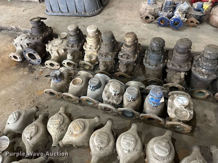 image for item ER4852 Approximately 1,237 brass water meters