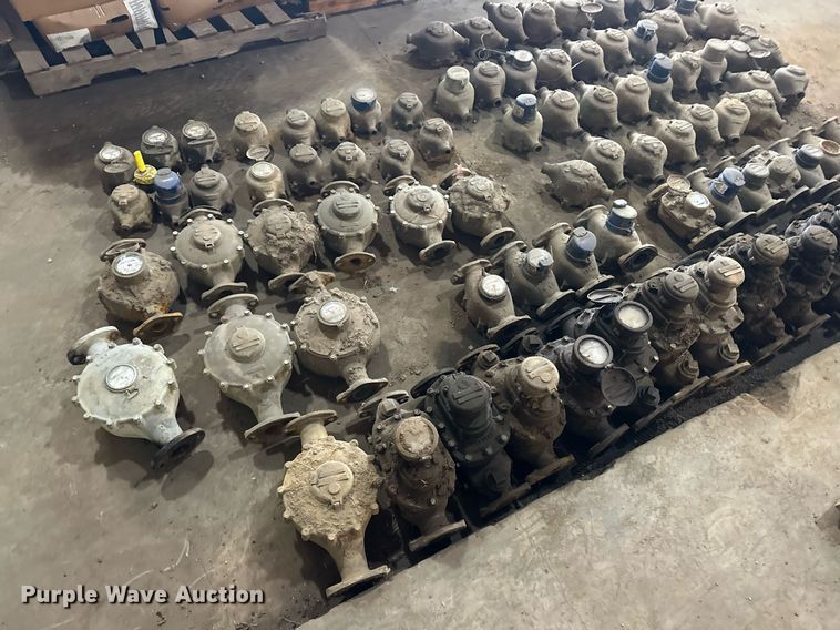 image for item ER4852 Approximately 1,237 brass water meters