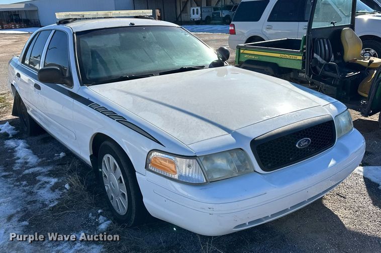 image for item ER8631 2006 Ford Crown Victoria Police Interceptor 