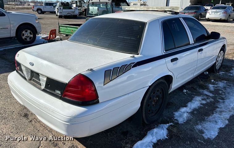 image for item ER8631 2006 Ford Crown Victoria Police Interceptor 