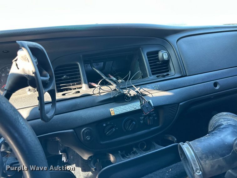 image for item ER8631 2006 Ford Crown Victoria Police Interceptor 