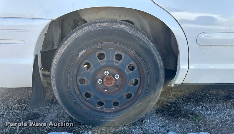 image for item ER8631 2006 Ford Crown Victoria Police Interceptor 