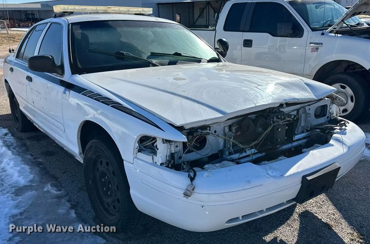 image for item ER8633 2006 Ford Crown Victoria Police Interceptor 