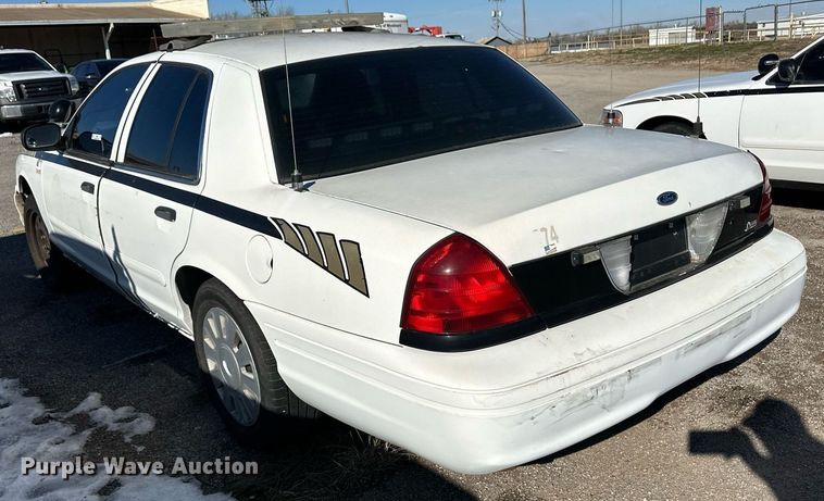 image for item ER8633 2006 Ford Crown Victoria Police Interceptor 