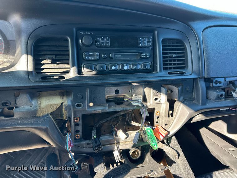 image for item ER8633 2006 Ford Crown Victoria Police Interceptor 