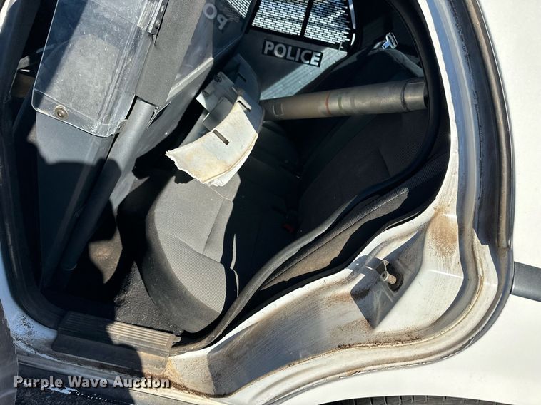 image for item ER8633 2006 Ford Crown Victoria Police Interceptor 