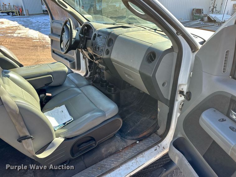 image for item ER8636 2005 Ford F150 SuperCab pickup truck