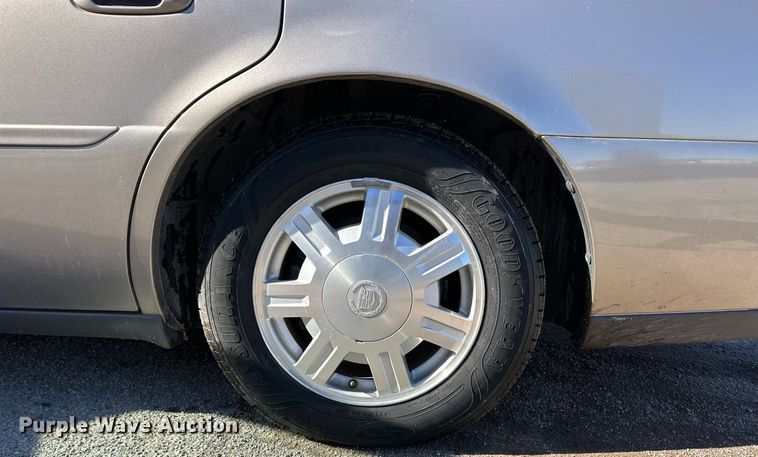 image for item ER8637 2004 Cadillac DeVille 