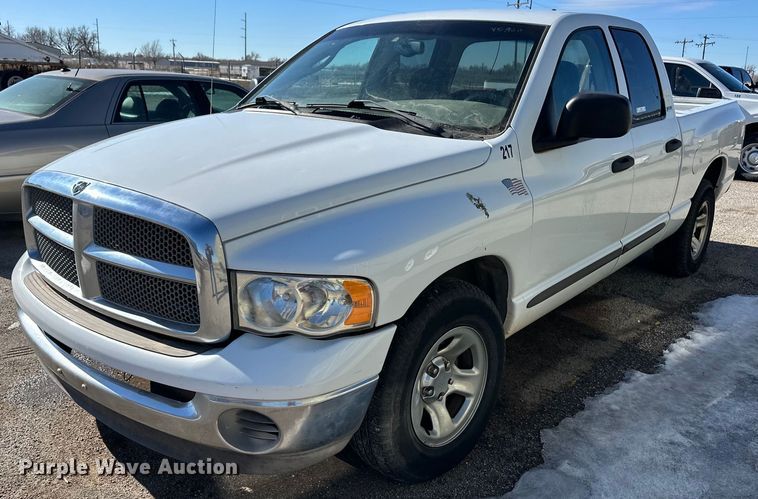 image for item ER8639 2002 Dodge Ram 1500 Quad Cab pickup truck