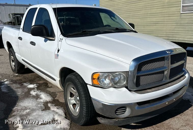 image for item ER8639 2002 Dodge Ram 1500 Quad Cab pickup truck