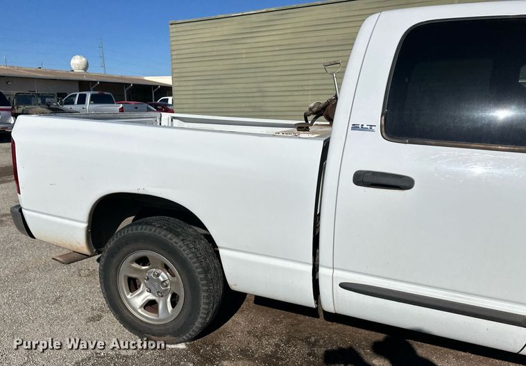 image for item ER8639 2002 Dodge Ram 1500 Quad Cab pickup truck