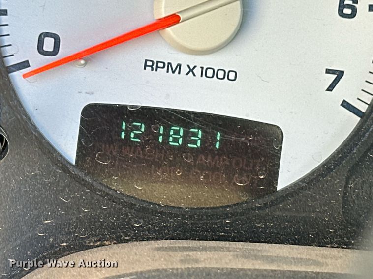 image for item ER8639 2002 Dodge Ram 1500 Quad Cab pickup truck