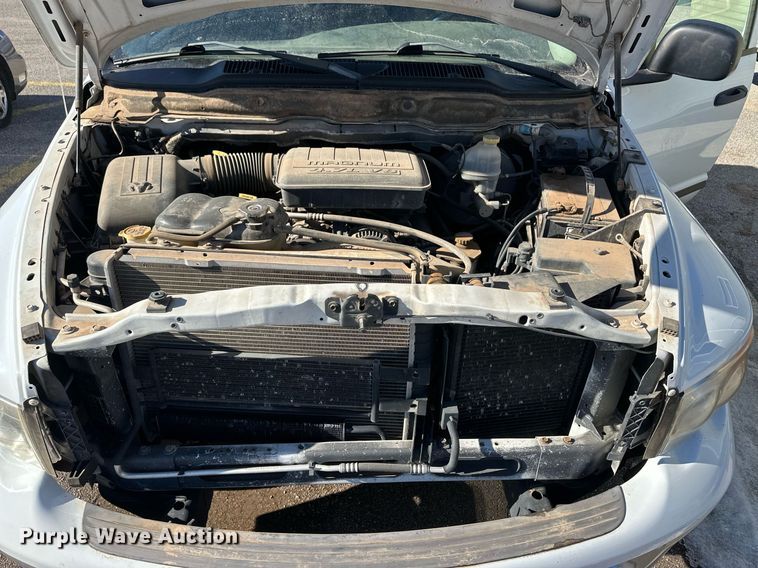 image for item ER8639 2002 Dodge Ram 1500 Quad Cab pickup truck