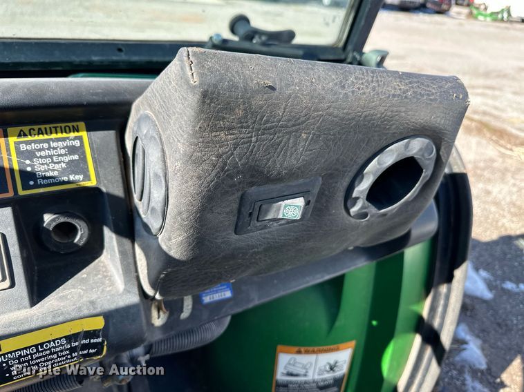 image for item ER8640 2008 John Deere Gator XUV 850D utility vehicle